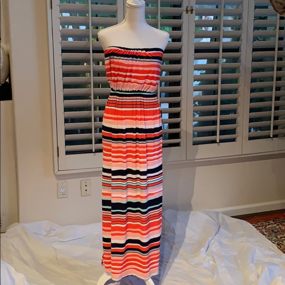 Dress - Picture 1 of 2